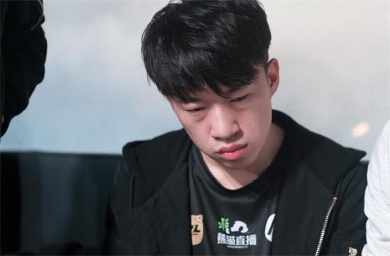 世俱杯参赛资格-EG碾压FNC，Xiaohu开启传奇时刻淘汰赛3:2（成都）