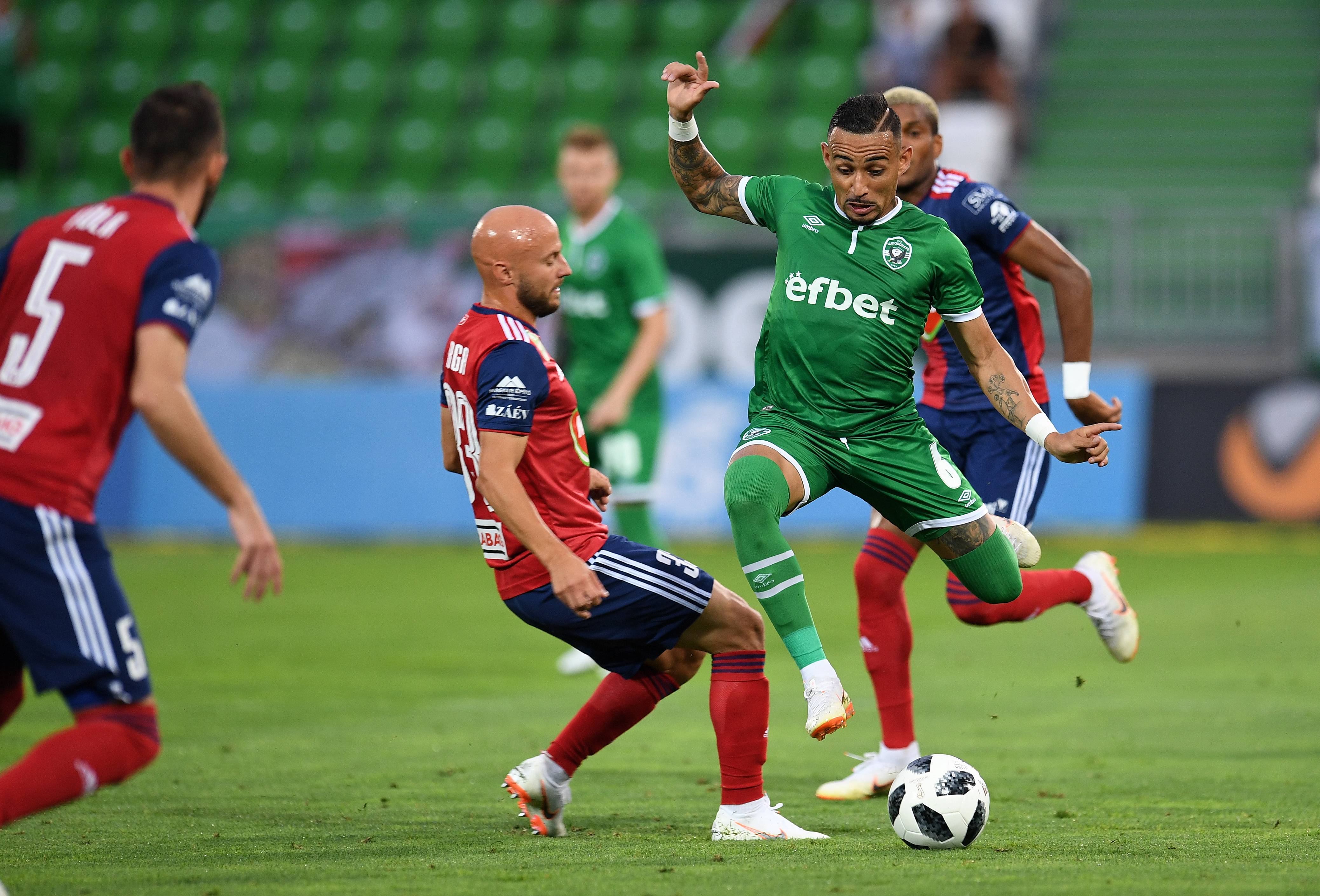 足球明星梅西将为女足比赛现场助威 足球明星梅西将为女足比赛现场助威