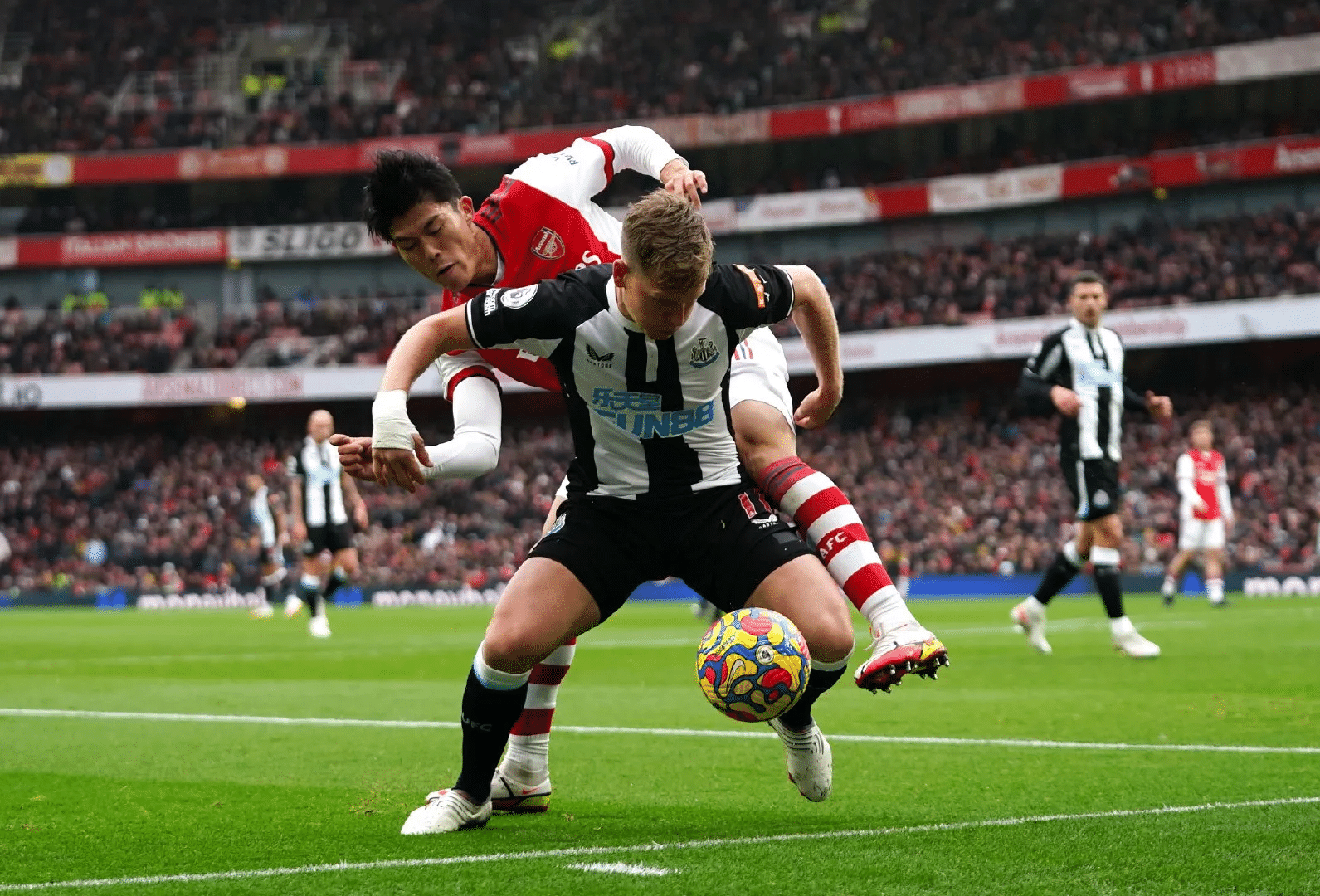 关于拜仁慷慨让球,纽卡斯尔实力被低估?的信息 关于拜仁慷慨让球,纽卡斯尔实力被低估?的信息