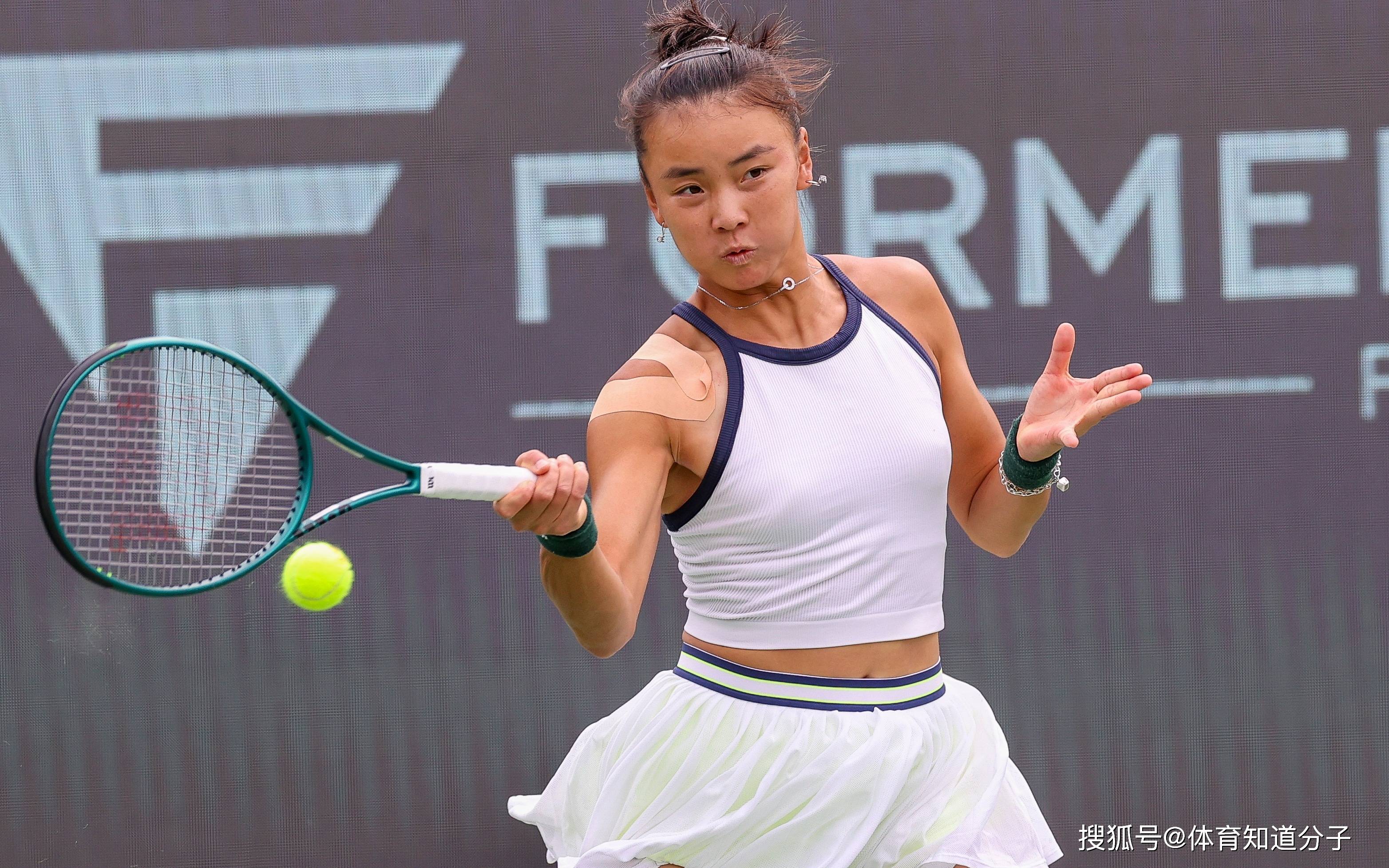 网球选手爆冷获胜,专家预测失准 网球选手爆冷获胜,专家预测失准