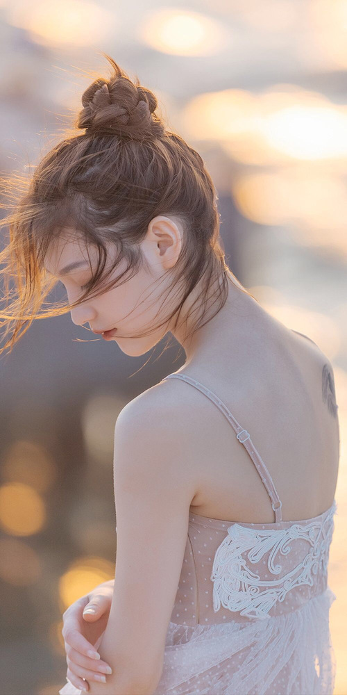 压力淬炼锋芒，厄瓜多尔战胜中国，孔德逆境爆发定乾坤