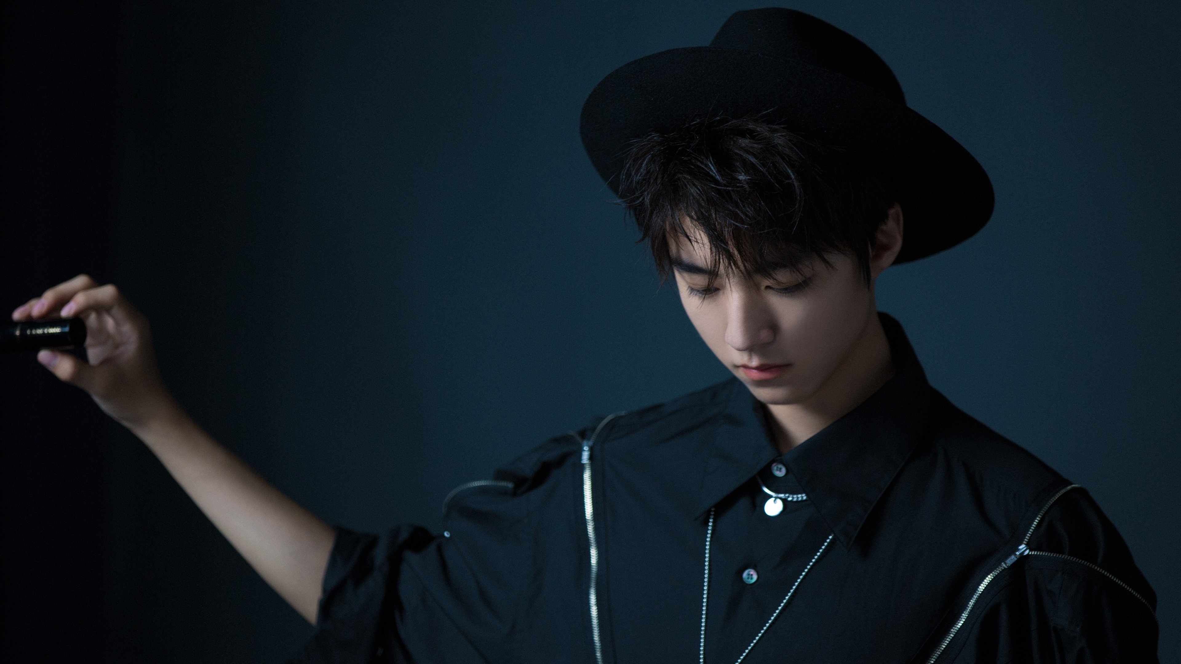 篮球皇帝降临绿茵场，杜兰特点燃欧冠淘汰赛之夜