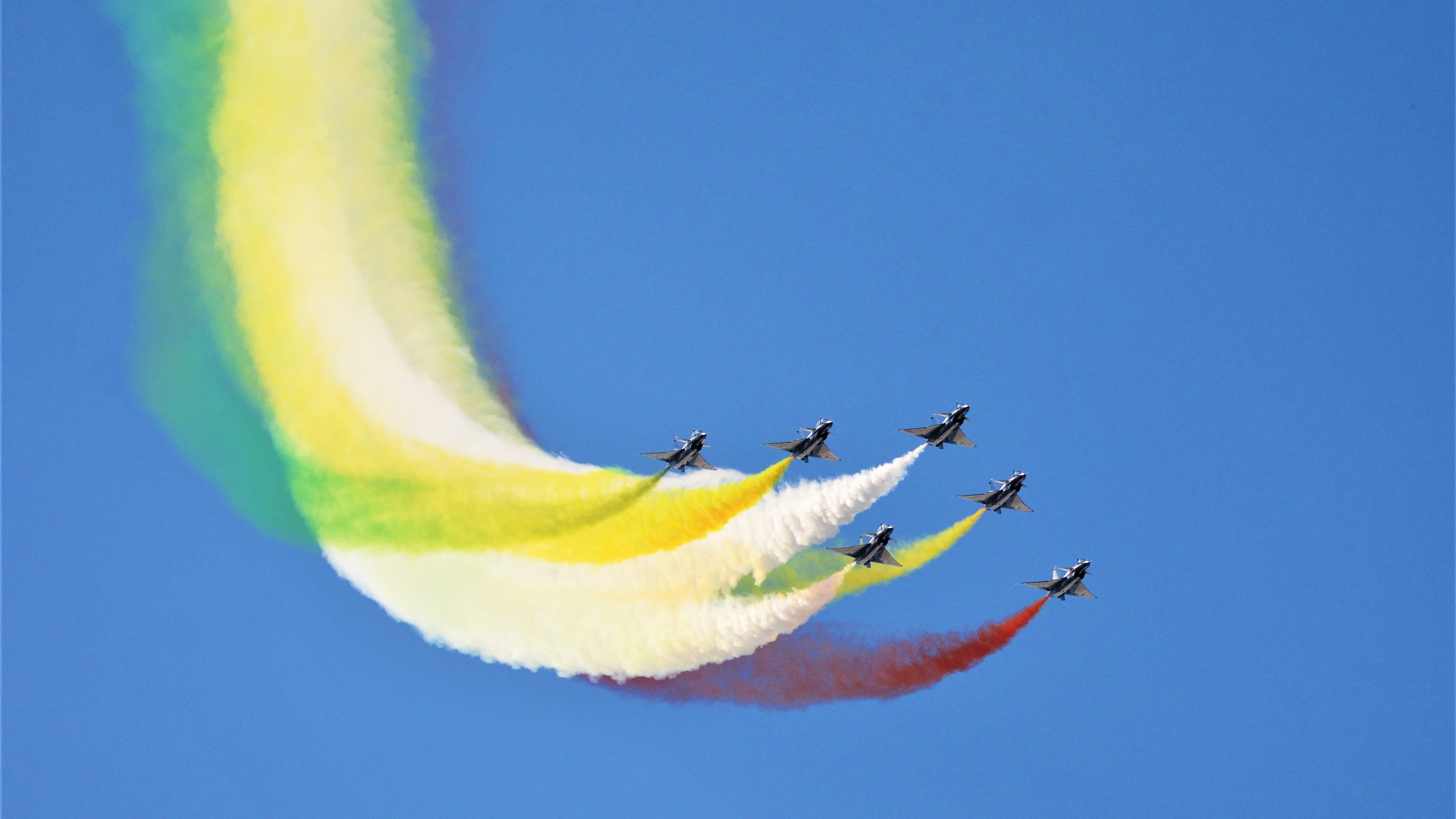 德布劳内最后一秒魔法，爱尔兰绝境逢生，洪都拉斯功败垂成