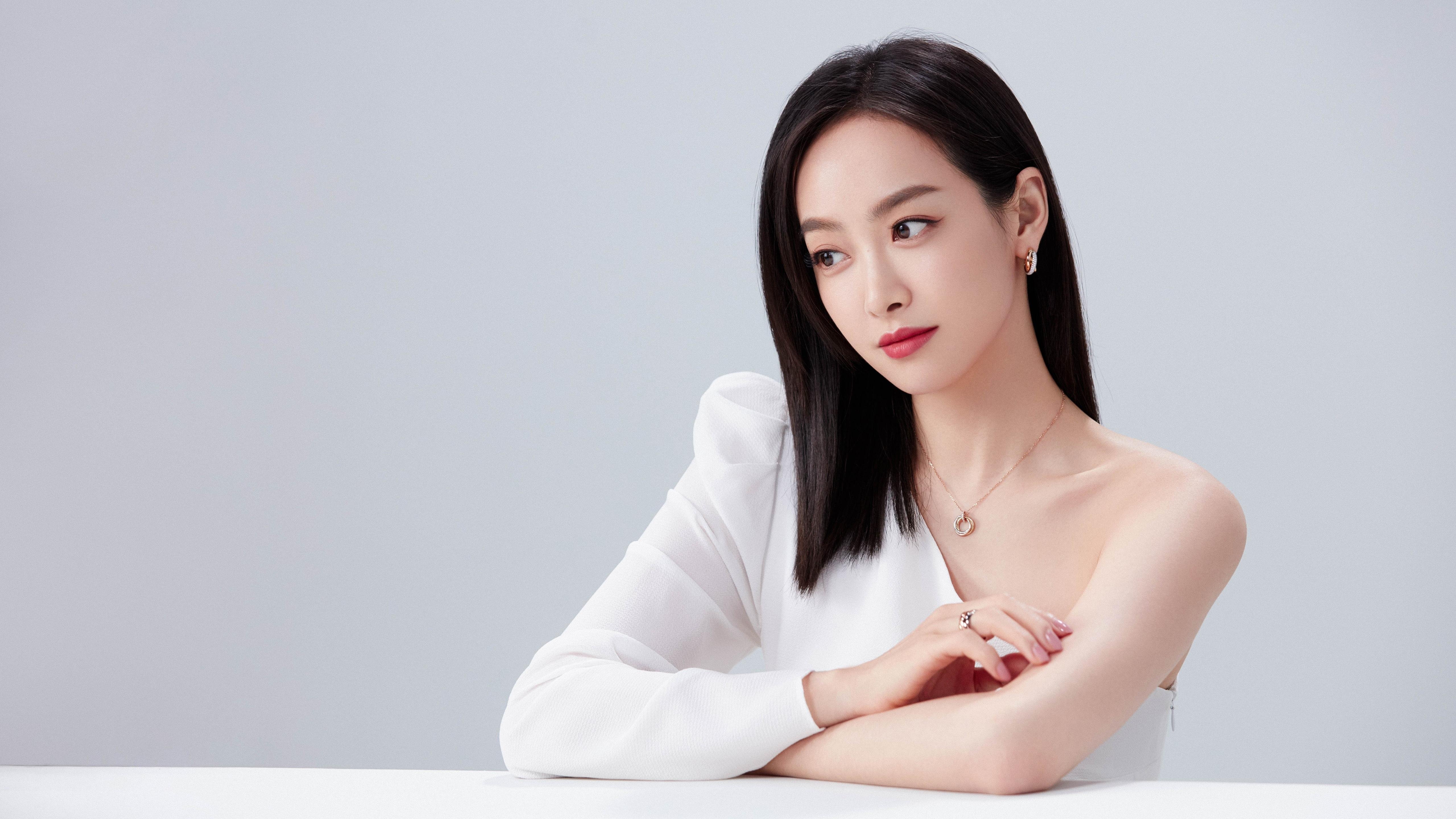 跨越足篮的巅峰对决,德甲争冠焦点战与广东队狂胜雄鹿的启示