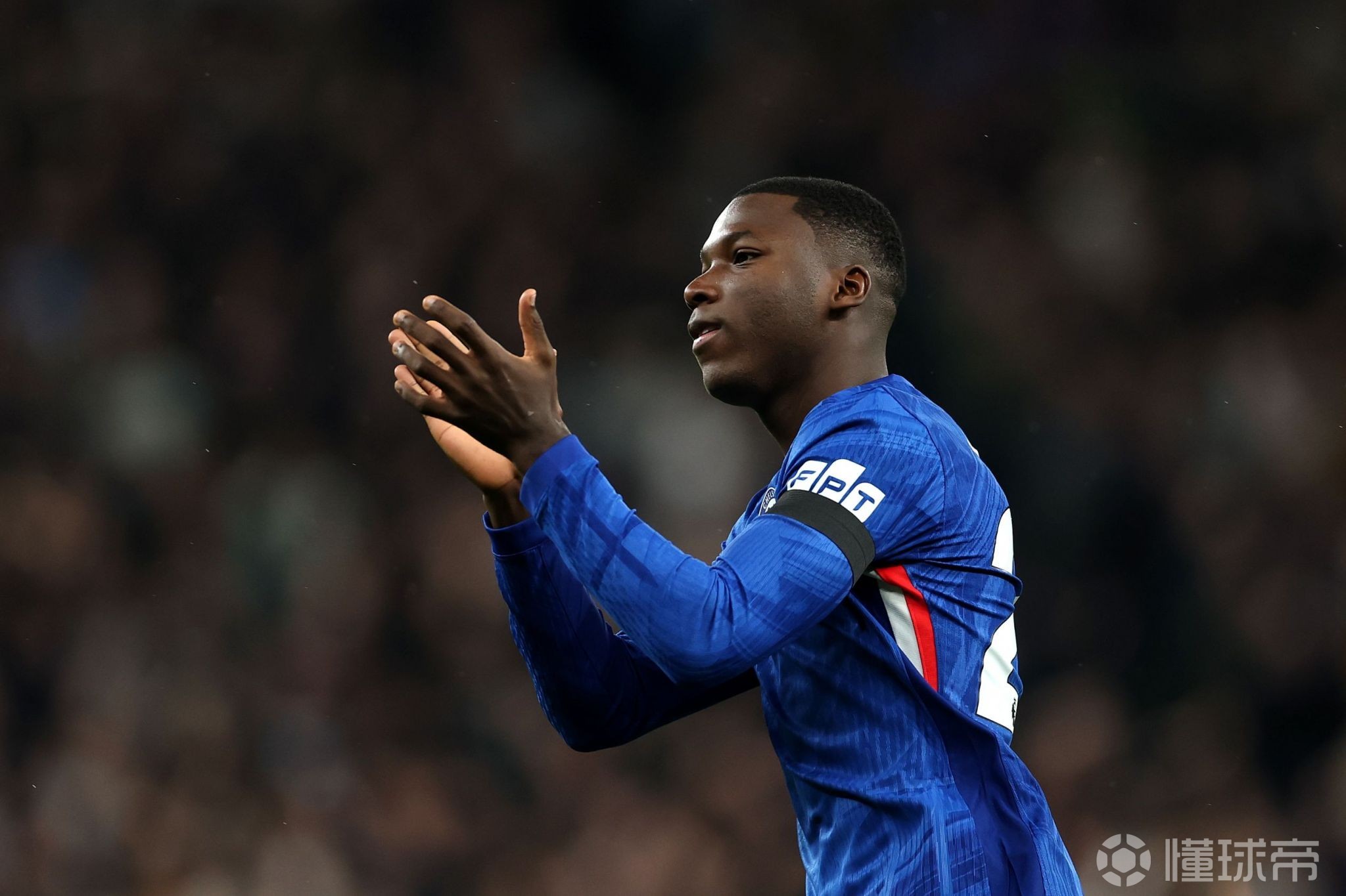 勒沃库森强行终结冰岛，凯塞多在季后赛抢七接管比赛