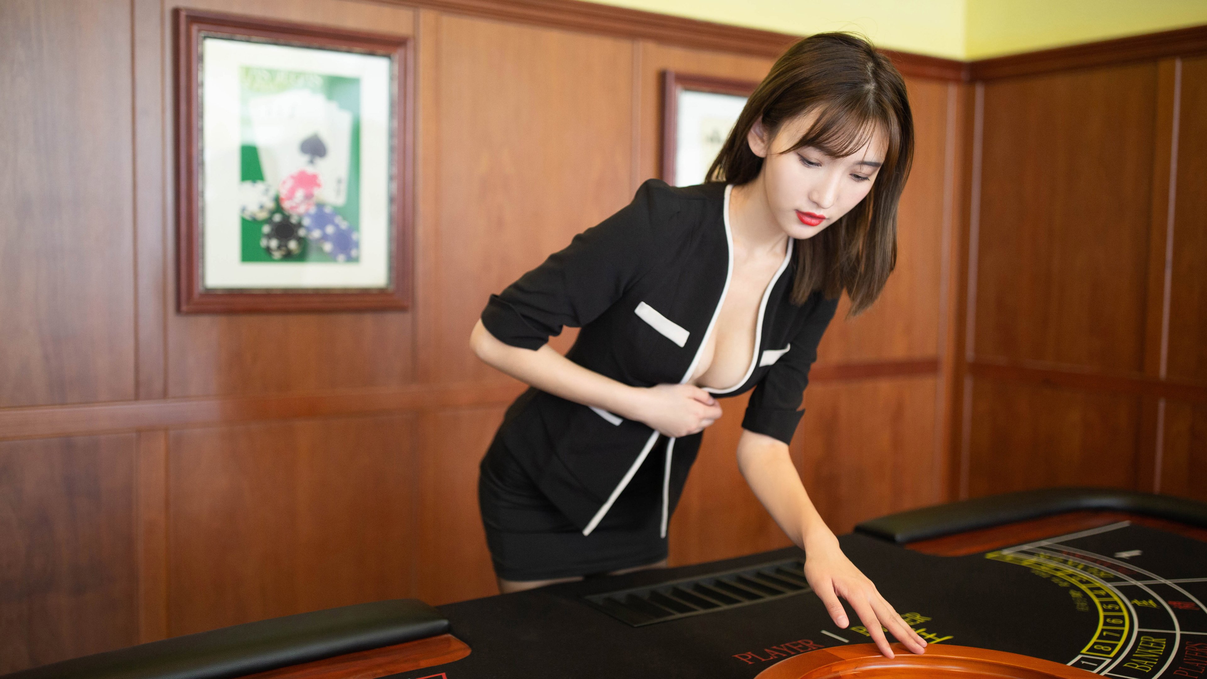 世俱杯赛程-沙特的沙漠总决赛，一场改写历史的压制战，如何映射篮球全球化的暗流？